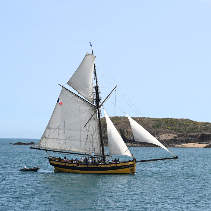 Sortie Journée et Déjeuner à bord / Baie de Saint-Malo / Le Renard